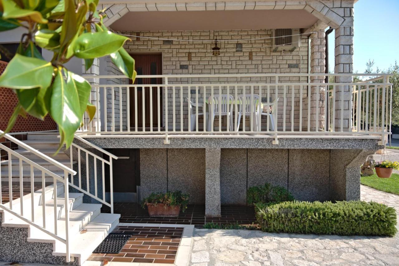 Apartments Vili Umag Exterior photo